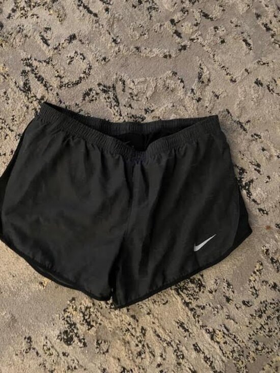 Nike Pants - Nike Athletic Shorts SIze M